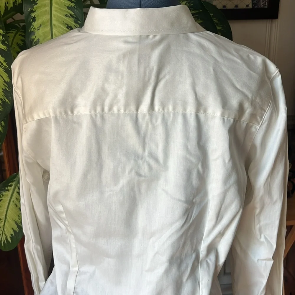 Ruby Rd. White Button-Up Shirt, Read - Picture 5 of 8